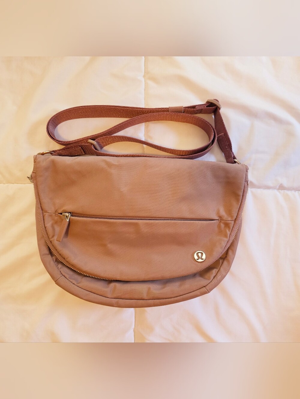 Lululemon All Night Festival Bag 5L in Twilight Rose